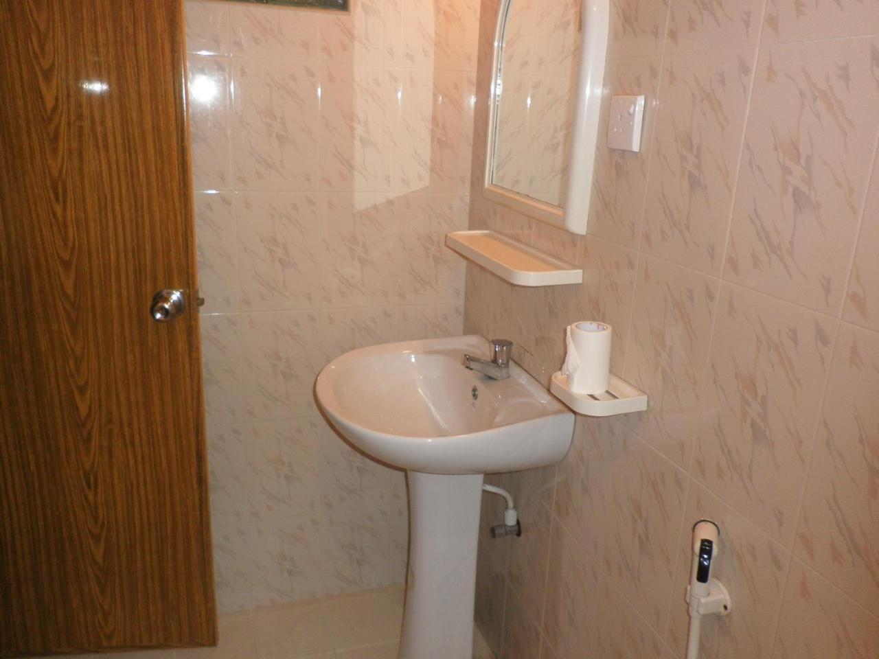 Mccarthy Guesthouse Kandy Ngoại thất bức ảnh